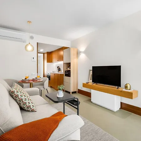 Appartement Prime Flat With Ac | The Pharmacia Collection