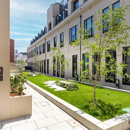 Apartman Prime Flat With Ac | The Pharmacia Collection